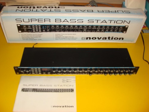 Novation super bass station - super,