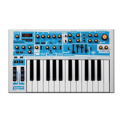Novation bass station - novation,