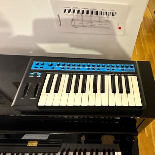 Novation bassstation - novation,