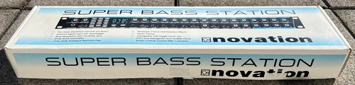 Novation super bass station - bass,