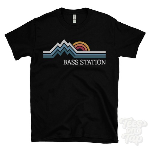 Bass station shirt retro - bass, t-shirt